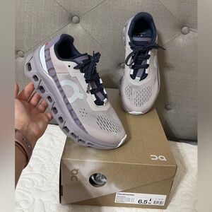On cloud cloudmonster shoes size 6.5 new